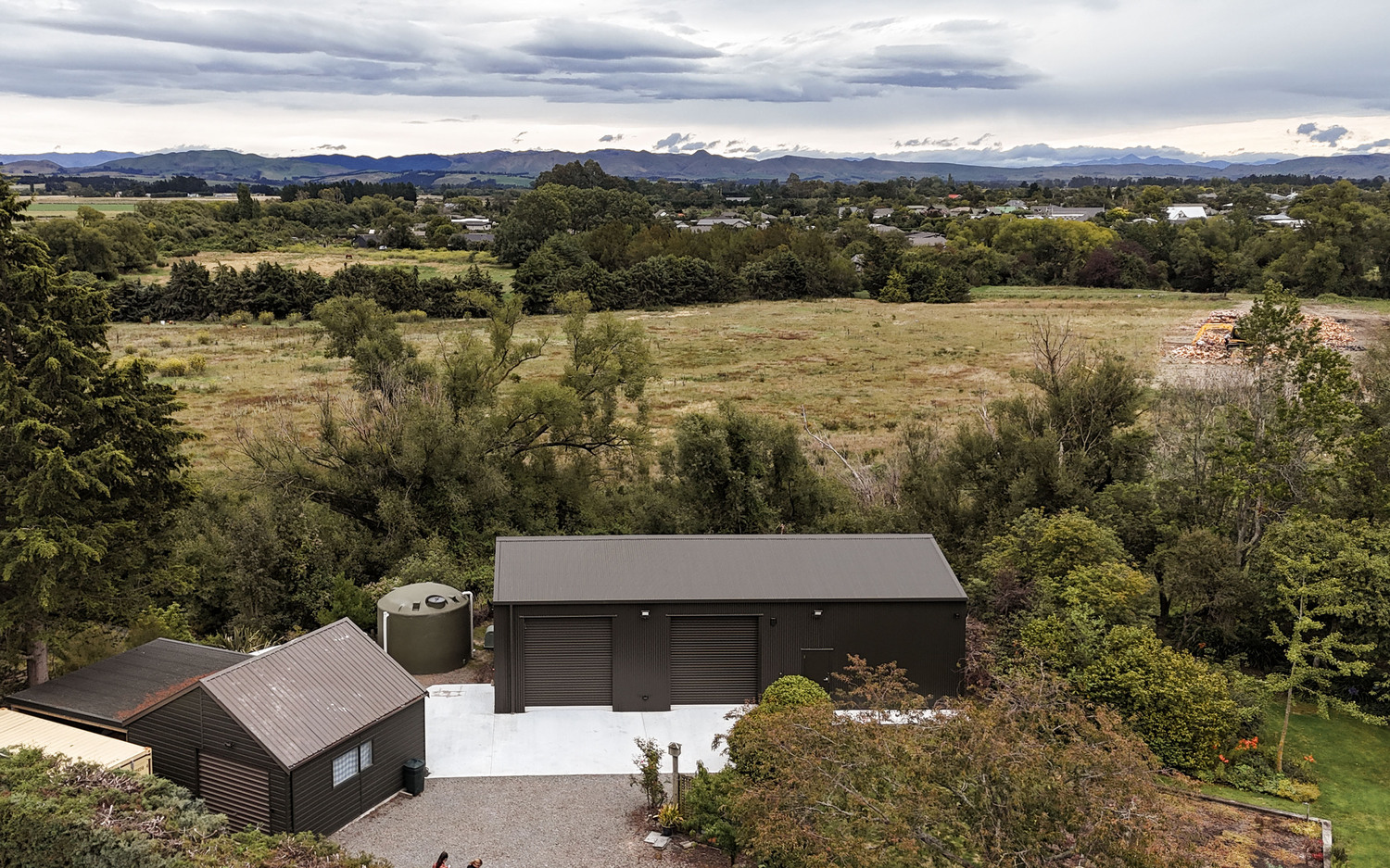 Alpine lifestyle and mancave shed