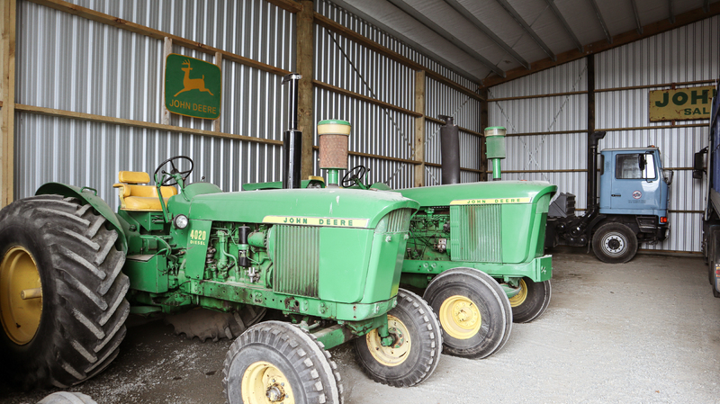 Alpine shed for tractor collection
