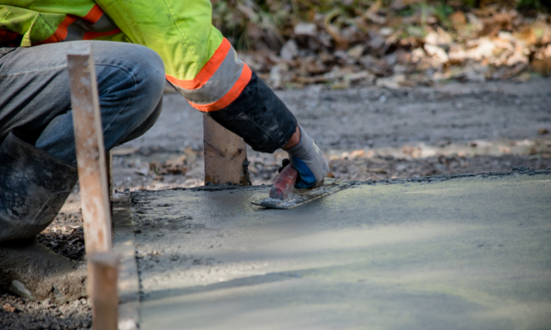 Levelling concrete pad