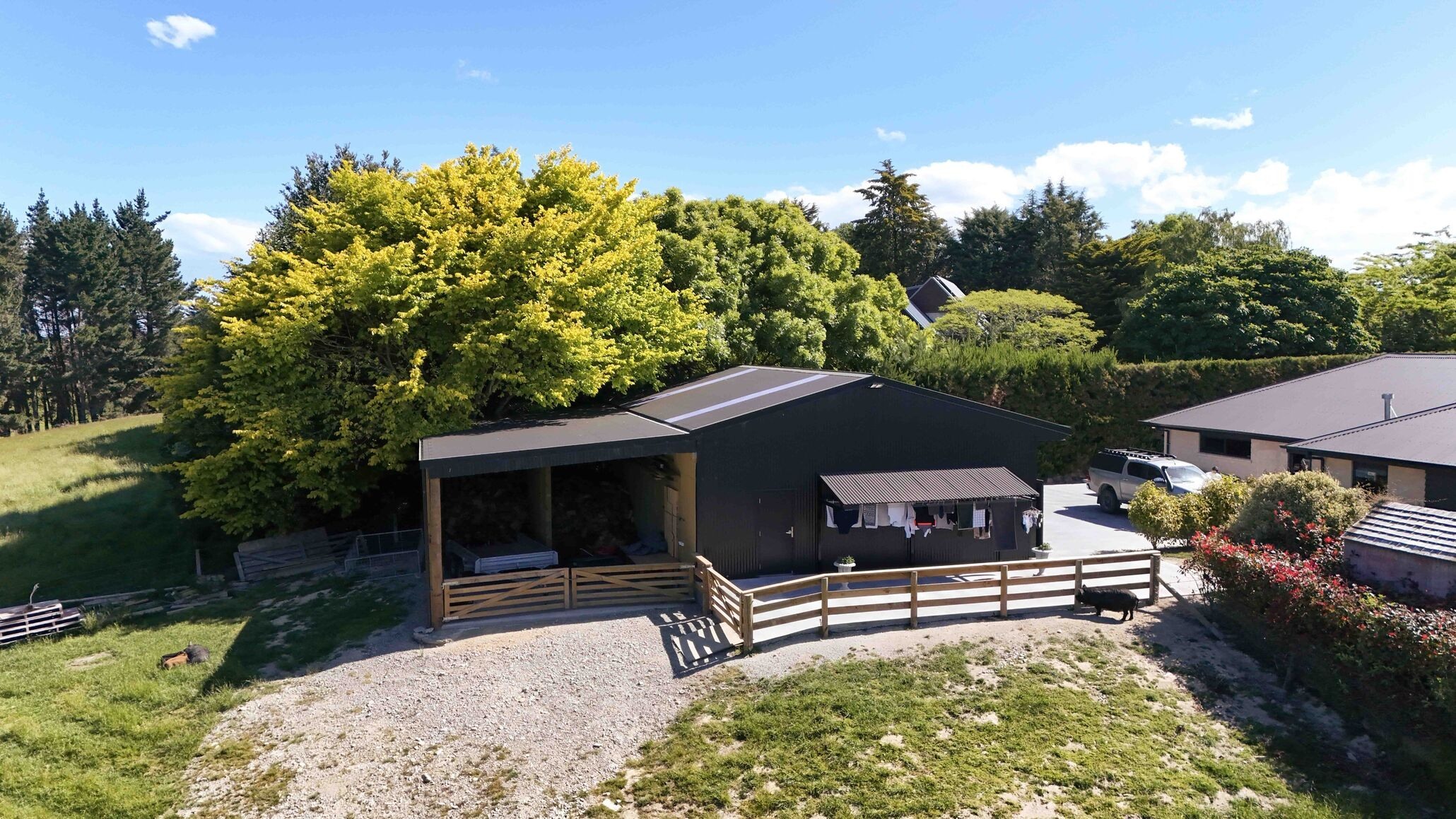 Alpine lifestyle shed