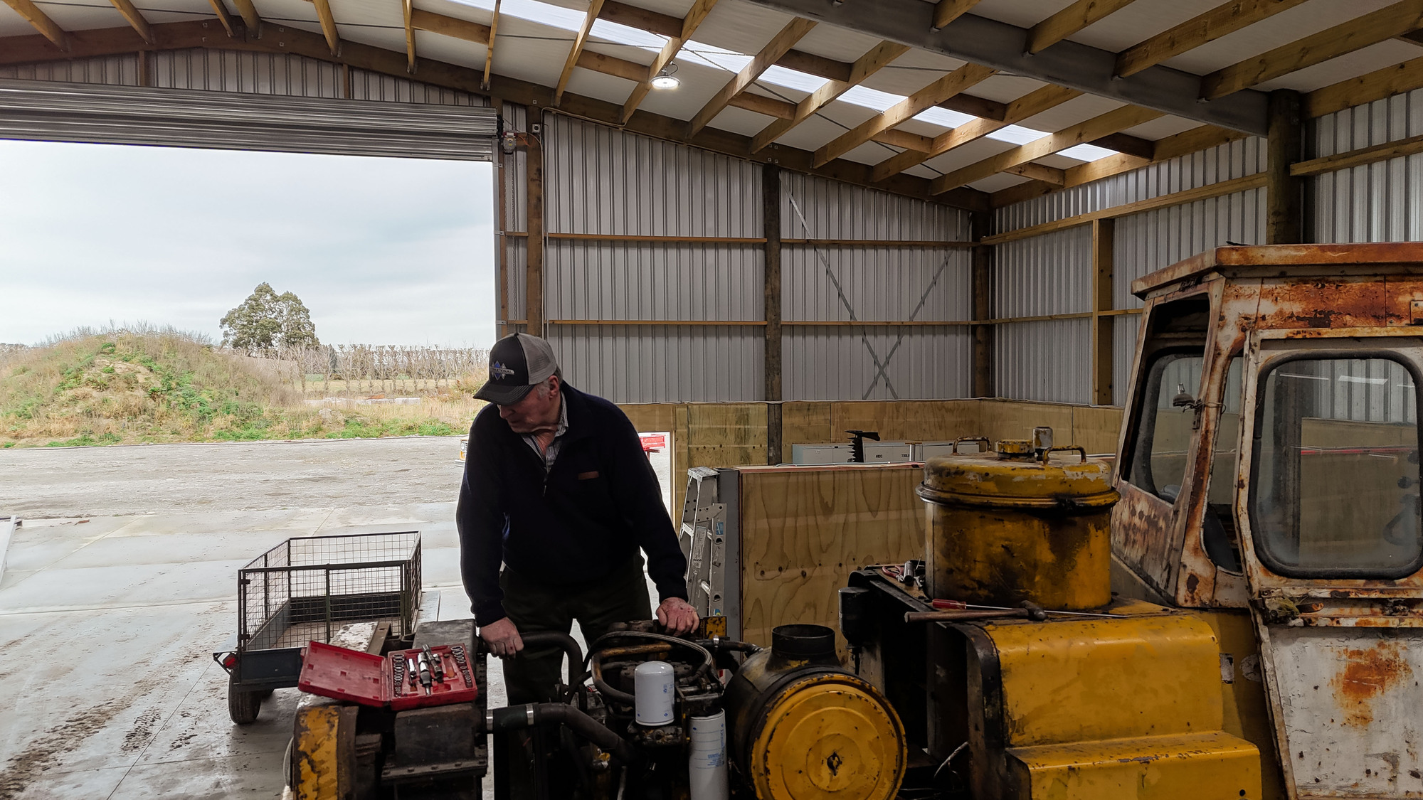 Alpine shed for tractor collection