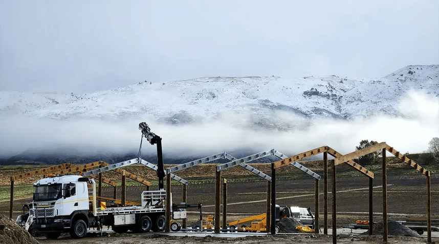 Nick Common, Gore team install 3 e