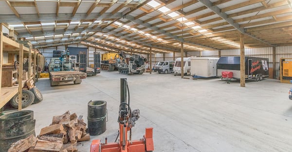 Large workshop shed