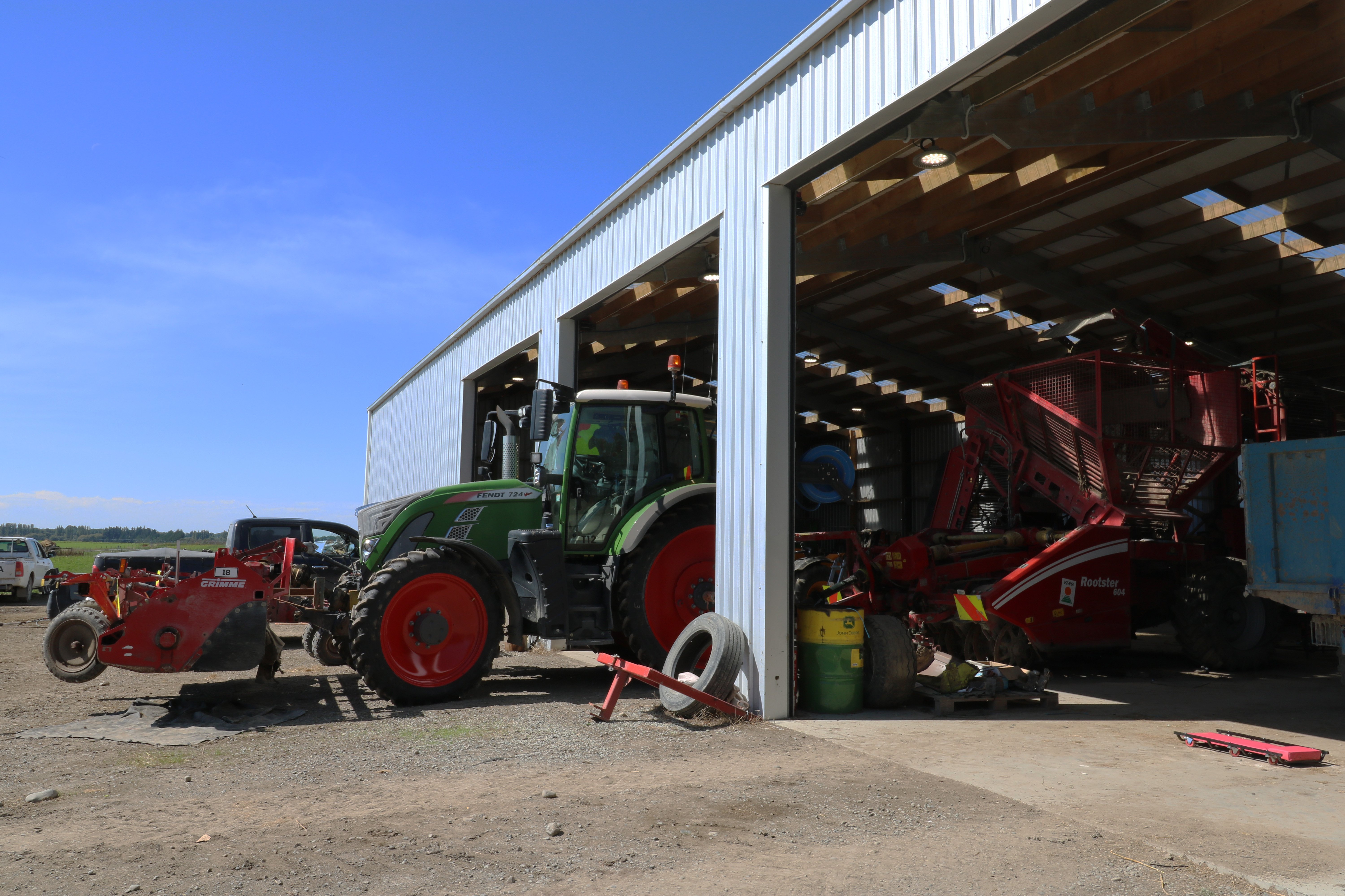 Our Alpine workshops come with plenty of space to store your machinery